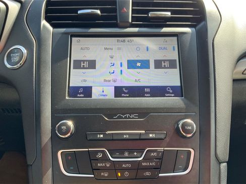 Used 2020 Ford Fusion SE w/ Equipment Group 151A image 33