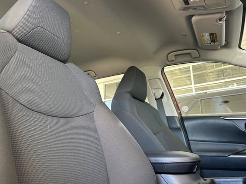 Used 2025 Toyota RAV4 LE image 17