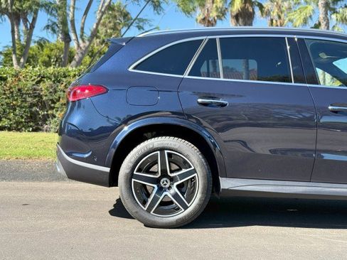 Used 2024 Mercedes-Benz GLC 300 4MATIC image 8