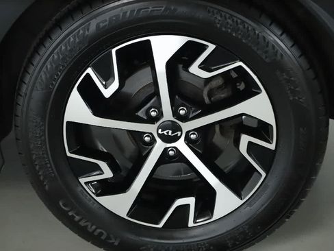Used 2023 Kia Sportage EX FWD image 41