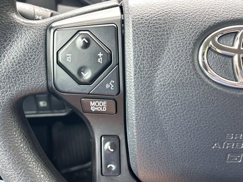 Used 2019 Toyota Tacoma SR5 RWD image 23