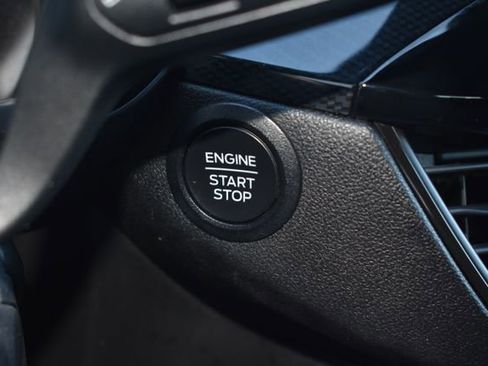Used 2023 Ford Escape ST-Line AWD/4WD image 23