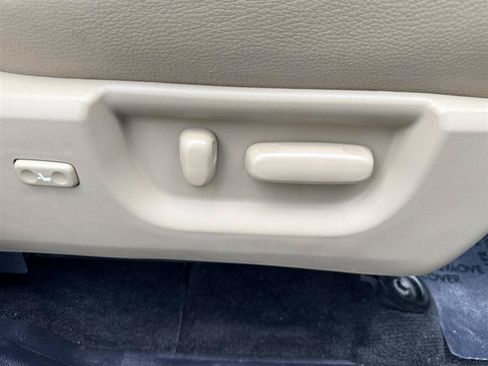 Used 2014 Toyota Sequoia Limited AWD/4WD image 14