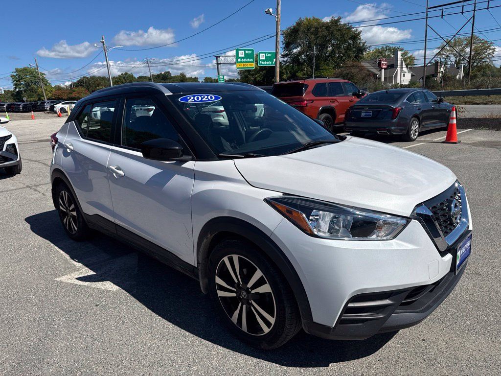 Used 2020 Nissan Kicks SV FWD image 4
