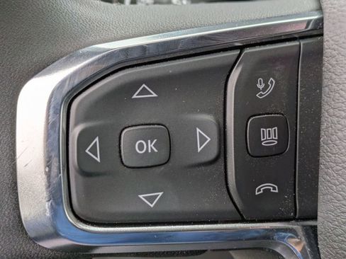 Used 2025 RAM 2500 Laramie AWD/4WD image 14