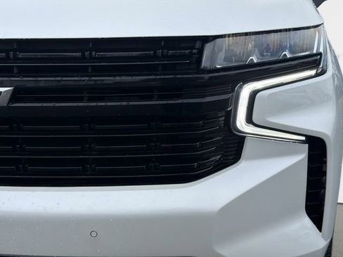 Used 2023 Chevrolet Suburban RST w/ Luxury Package RWD image 9