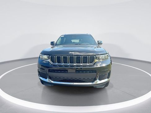 New 2025 Jeep Grand Cherokee L Laredo image 3