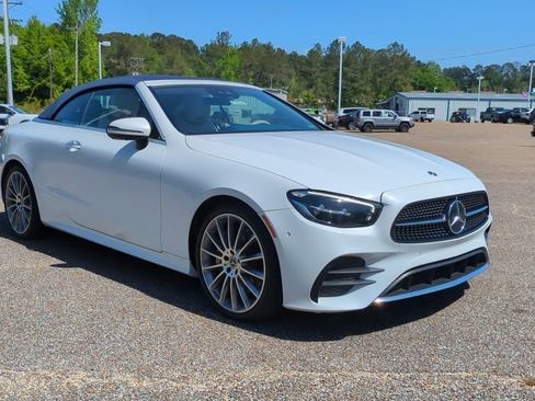 Used 2023 Mercedes-Benz E 450 Cabriolet image 3