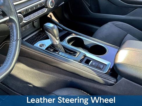 Used 2023 Nissan Altima 2.5 SV w/ SV Premium Package image 17