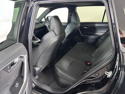 Used 2023 Toyota RAV4 SE w/ Convenience Package AWD/4WD image 15
