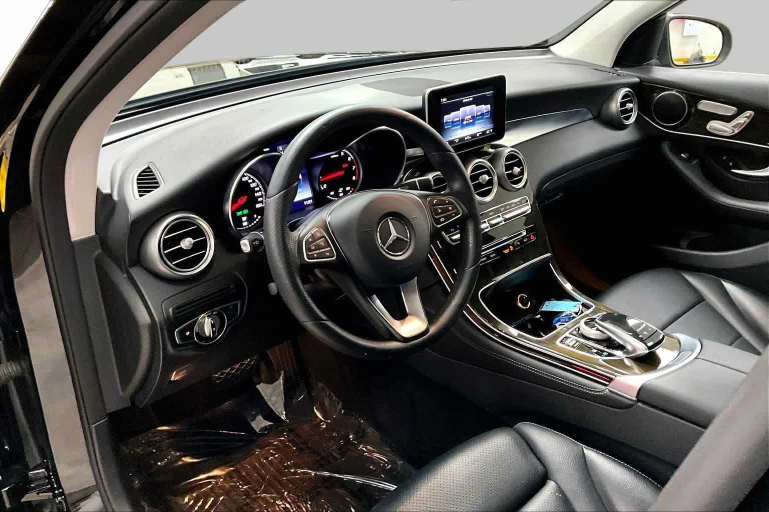Used 2016 Mercedes-Benz GLC 300 4MATIC image 18