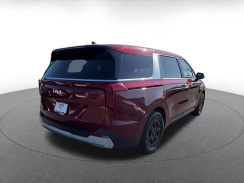Used 2026 Kia Carnival FWD image 10