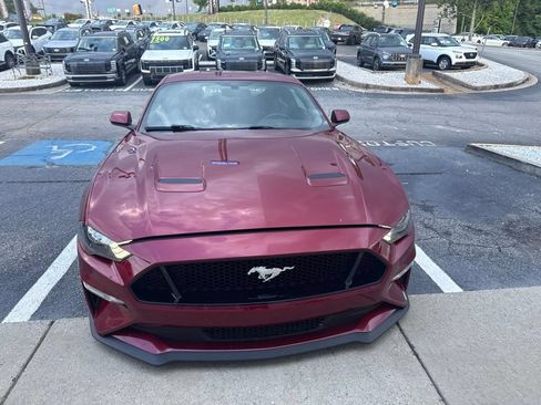 Used 2018 Ford Mustang GT RWD image 2