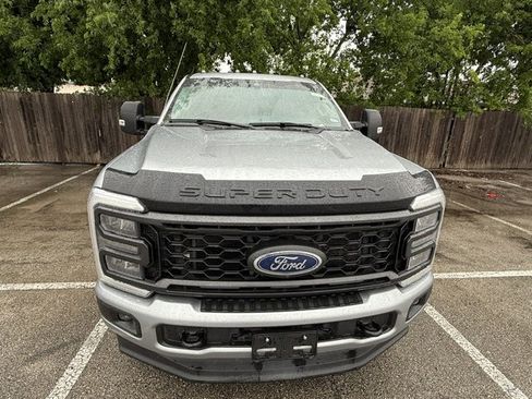 Used 2023 Ford F350 XLT w/ XLT Premium Package image 2
