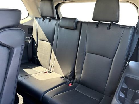 Certified 2024 Toyota Grand Highlander FWD image 21