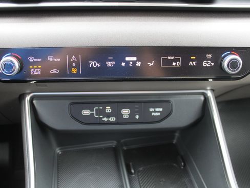 New 2026 Kia Carnival EX FWD image 46
