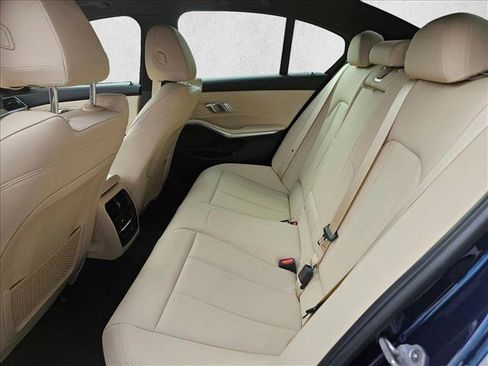 Used 2020 BMW 330i Sedan w/ Convenience Package image 18