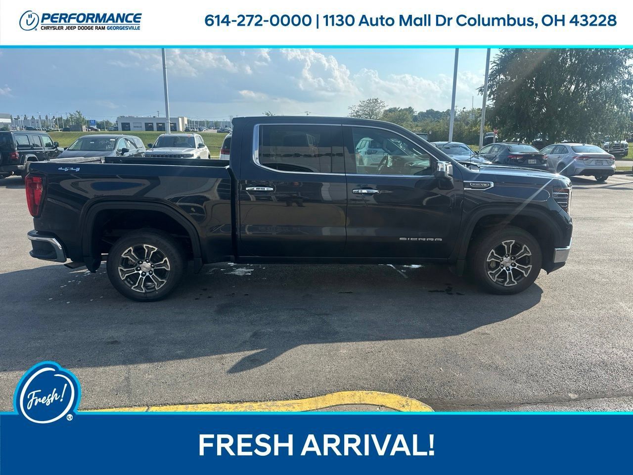 Used 2025 GMC Sierra 1500 SLT AWD/4WD image 3