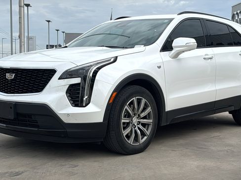 Used 2022 Cadillac XT4 Sport image 3