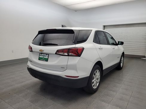Used 2022 Chevrolet Equinox LS image 9