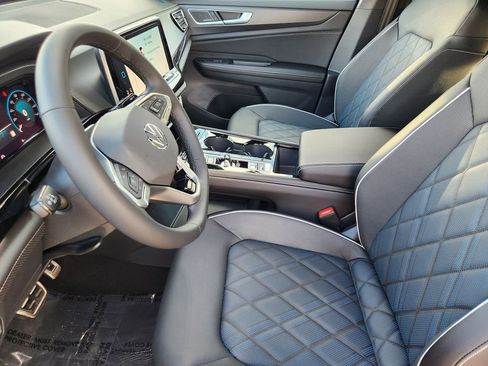 New 2026 Volkswagen Atlas Cross Sport SEL Premium R-Line AWD/4WD image 4