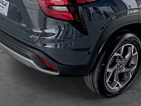 New 2026 Chevrolet Trax LT w/ Driver Confidence Package image 13