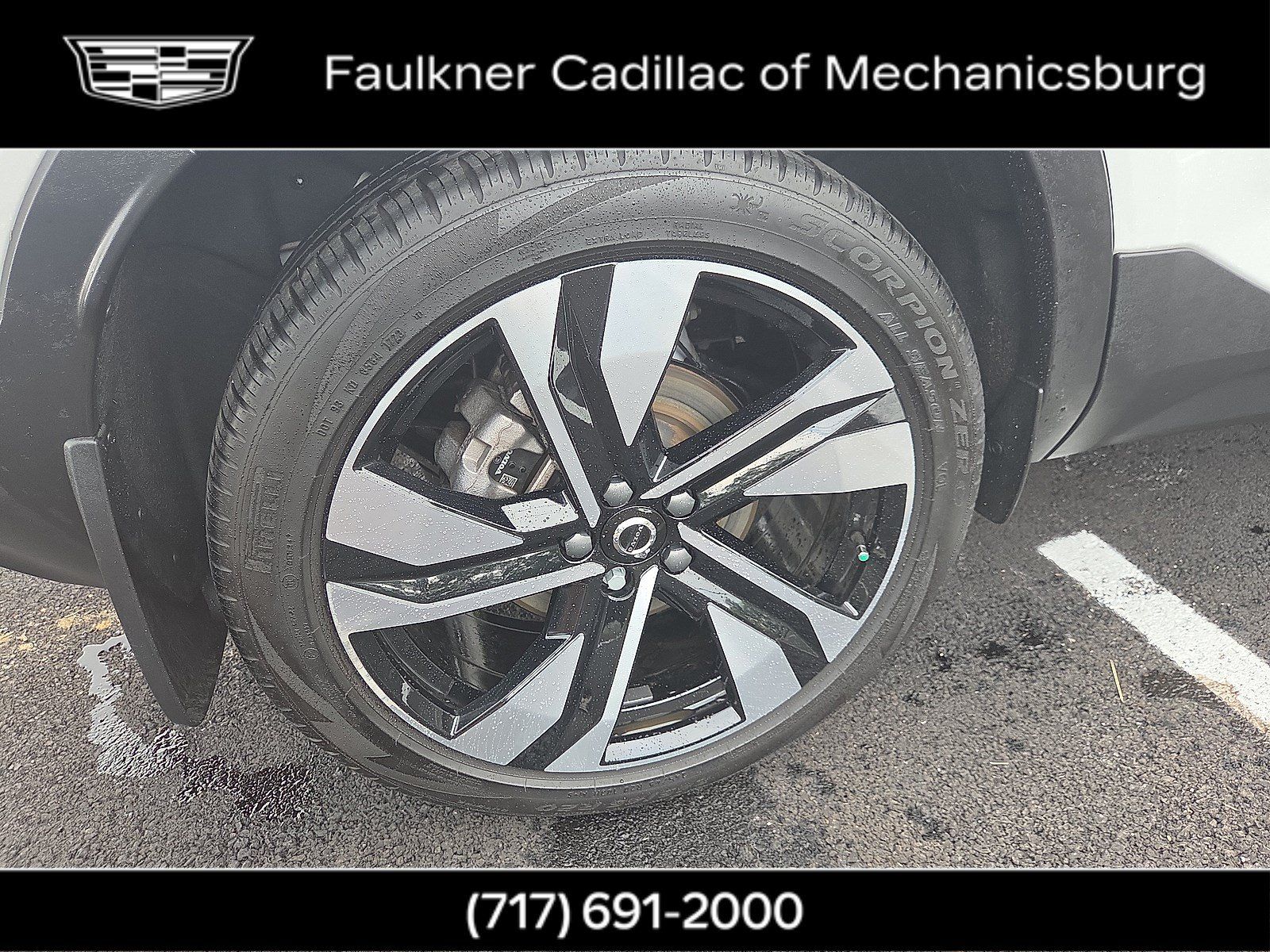 Used 2024 Volvo XC40 B5 Plus w/ Protection Package Premier AWD/4WD image 27