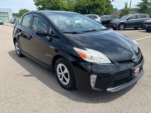 Used 2015 Toyota Prius Three w/ Solar Roof Package FWD image 10