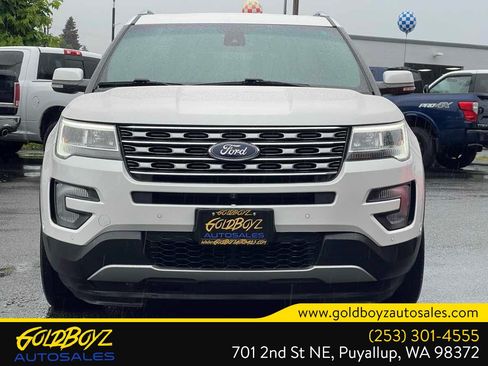 Used 2017 Ford Explorer Limited w/ Equipment Group 301A AWD/4WD image 9