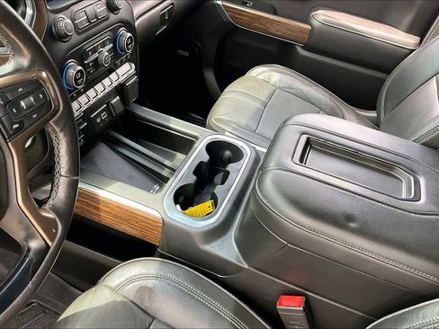 Used 2020 Chevrolet Silverado 2500 High Country w/ Z71 Off-Road Package AWD/4WD image 17