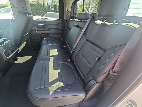 Used 2022 GMC Sierra 1500 Denali w/ Denali Premium Package AWD/4WD image 17