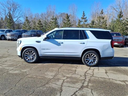 Used 2026 GMC Yukon Denali w/ Denali Reserve Package image 7