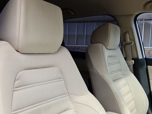Used 2018 Honda CR-V LX image 18