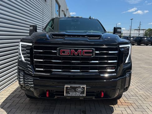 Used 2024 GMC Sierra 3500 AT4 w/ AT4 Preferred Package AWD/4WD image 7