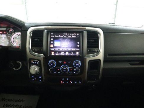 Used 2015 RAM 1500 Laramie image 13
