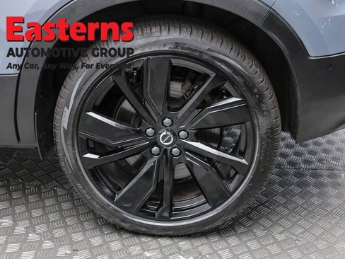 Used 2022 Volvo XC40 P8 Recharge Ultimate AWD/4WD image 8