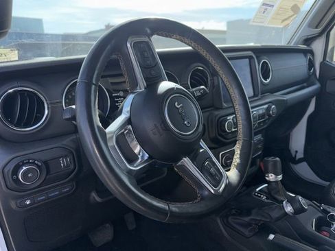 Used 2023 Jeep Wrangler Unlimited Sahara AWD/4WD image 10