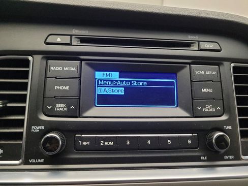 Used 2015 Hyundai Sonata SE FWD image 25