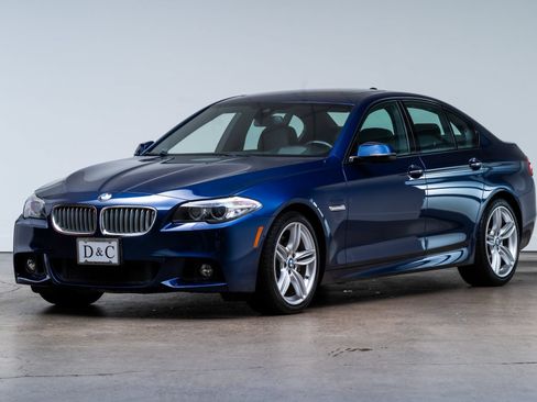 Used 2016 BMW 550i xDrive Sedan AWD/4WD image 3