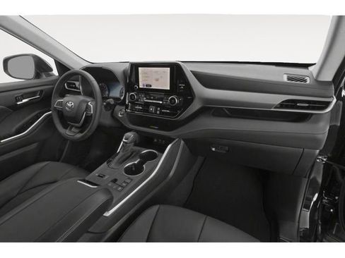 Certified 2026 Toyota Highlander XLE AWD/4WD image 15