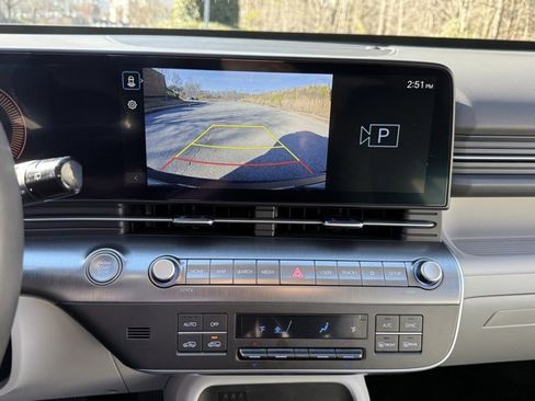 Used 2025 Hyundai Kona SEL image 18