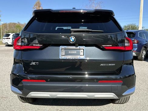 Used 2025 BMW X1 xDrive28i image 4