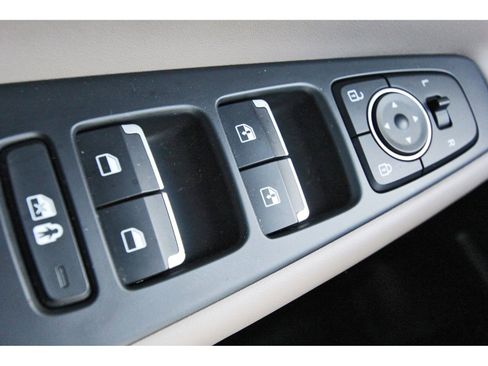 Used 2023 Hyundai Santa Fe SEL w/ Premium Package FWD image 21