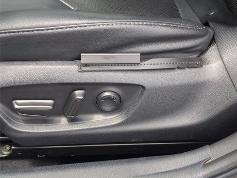 Used 2024 Toyota Camry XLE FWD image 18