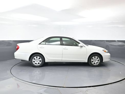 Used 2003 Toyota Camry LE FWD image 2