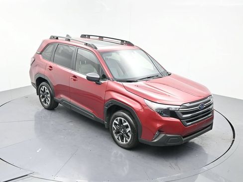 Used 2025 Subaru Forester Premium w/ Convenience Package #2 AWD/4WD image 16
