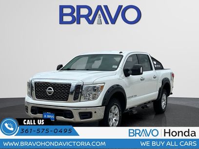 Used 2018 Nissan Titan SV w/ SV Convenience Package