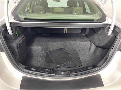 Used 2017 Ford Fusion SE image 18