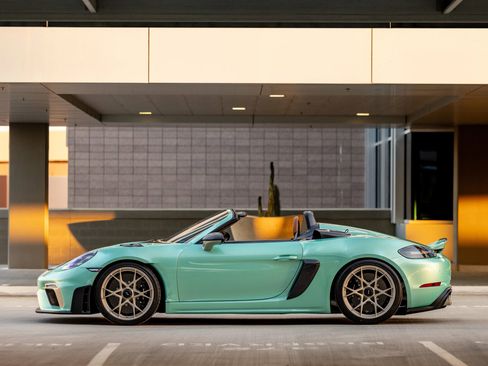 Used 2025 Porsche 718 Boxster Spyder RS RWD image 5