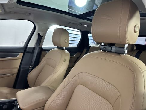 New 2022 Jaguar F-PACE S image 15